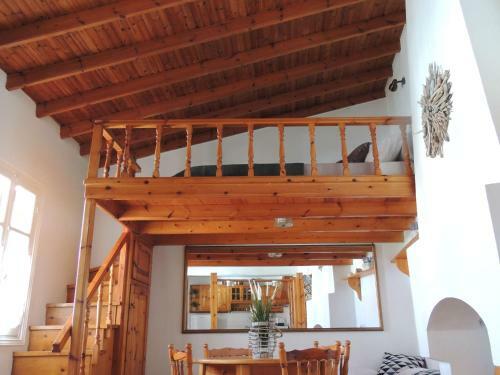 Villa Aloustina's House
