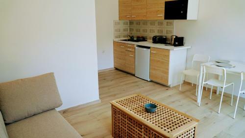 Marina Pedi Apartments
