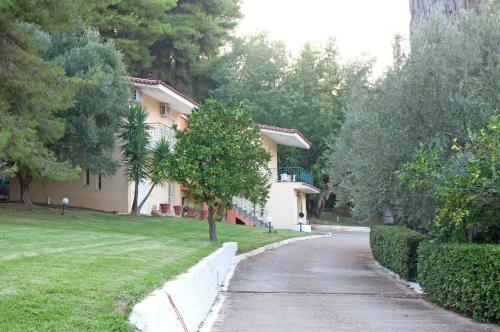 Agroturismo Oasis Olympia Apartments