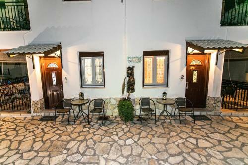 Linas House Sivota