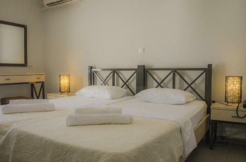 Dionysos Hotel