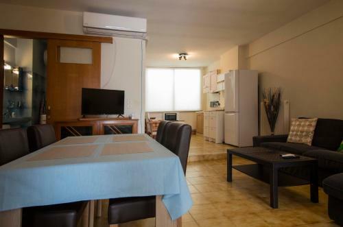 Laconian Collection #stratigo's Apartment#