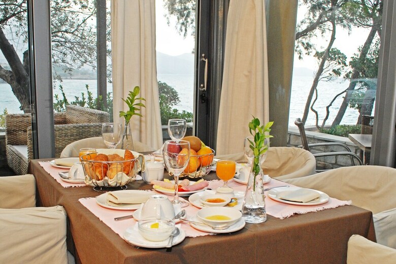 Karystion Hotel