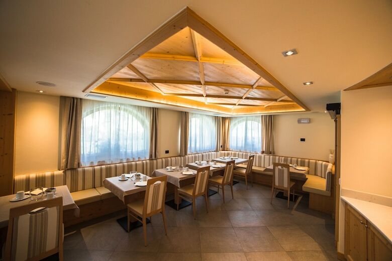 Hotel Garn� Paradisi
