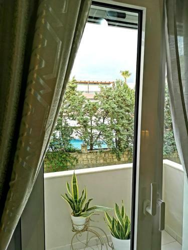 Diogenis Deluxe Apartment