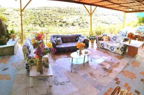 Evli Apartments