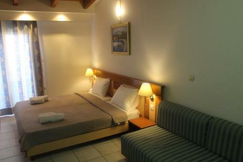 Le Chris Central Apartments