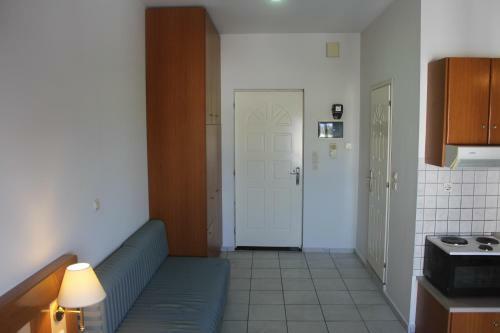 Le Chris Central Apartments