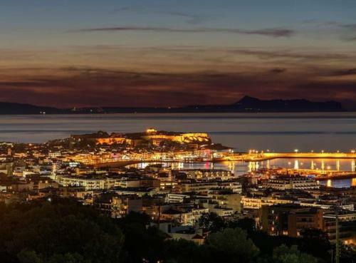 Apartamento Helen Luxury Holiday House With Sea View