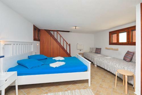 Cambos Villa
