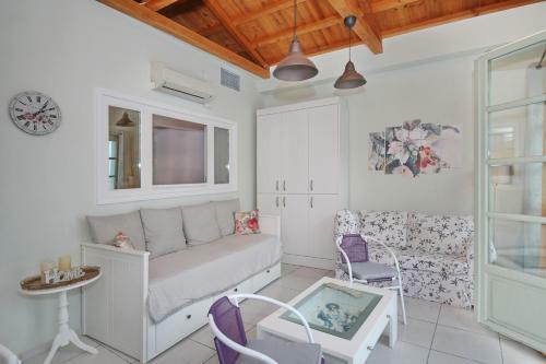 Port View Apartment
