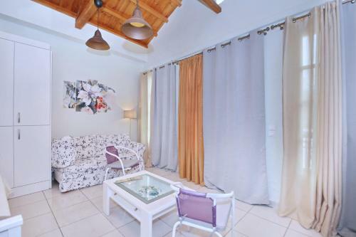 Port View Apartment