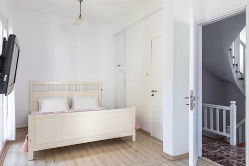 The Downtown Apartment