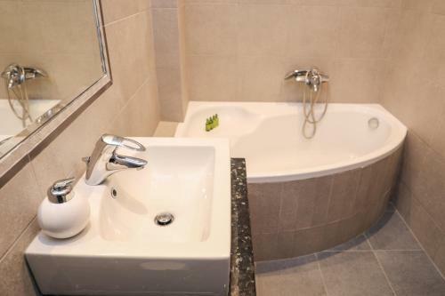 Angio Villas Spa