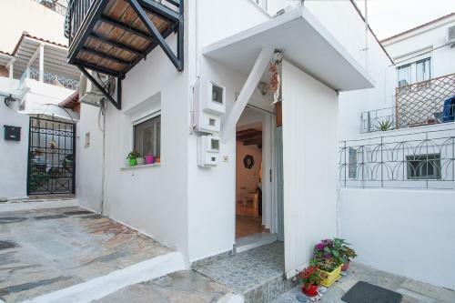 Adrianna's House