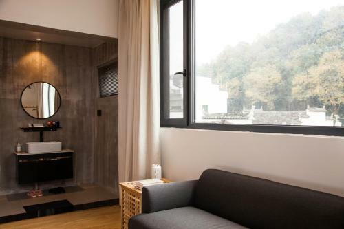 Wuyuan Yi Chuan Yi Su River View Sen Hotel