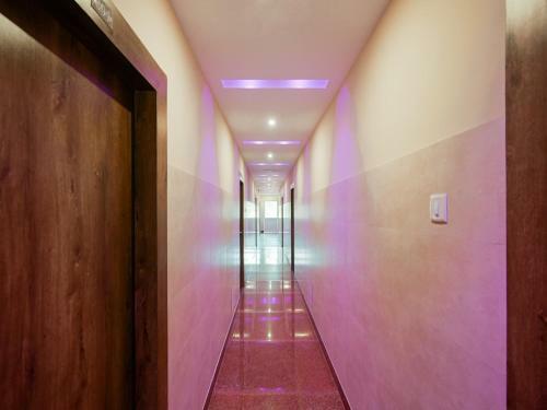 Collection O 87472 Greenland Luxury Hotel