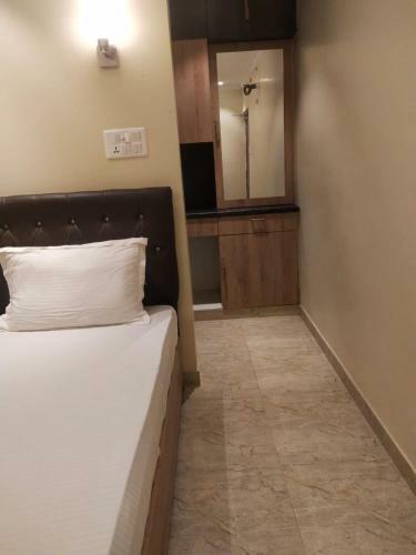 Hotel The Royal Chandra