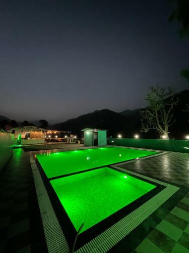 Royal Green Luxury Resort By Pt