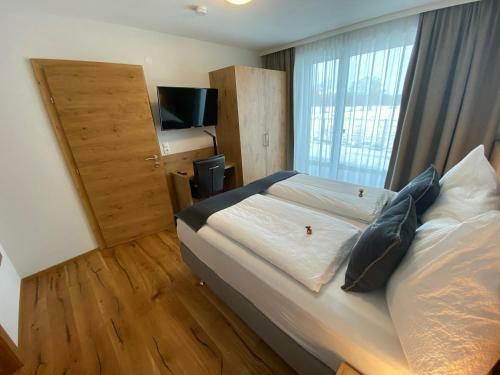 Hostal Alpenperle