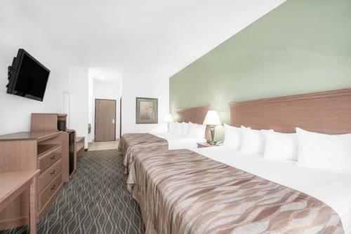 Hotel Baymont Inn & Suites