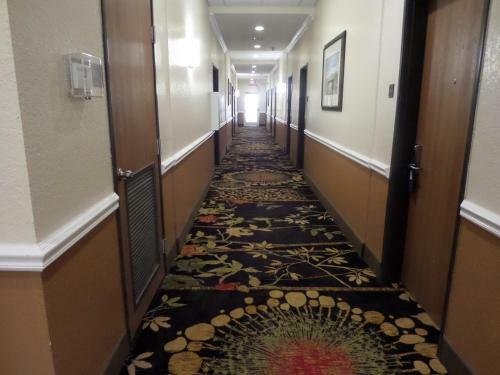Hotel Baymont Inn & Suites