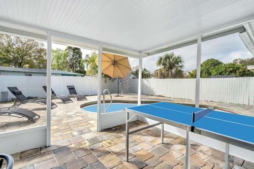 ?pool-bbq Grill-fire Pit-ping Pong- Beach?