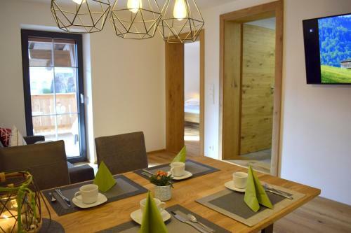 Apartamento Ferienwohnungen Kirchenwirt