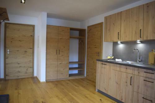 Apartamento Ferienwohnungen Kirchenwirt