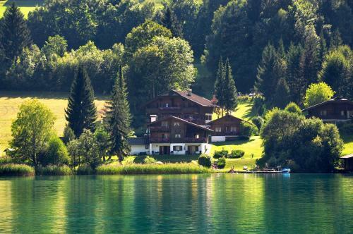 Apartamento Chalets Z�hrer - Wohnen Am Wasser