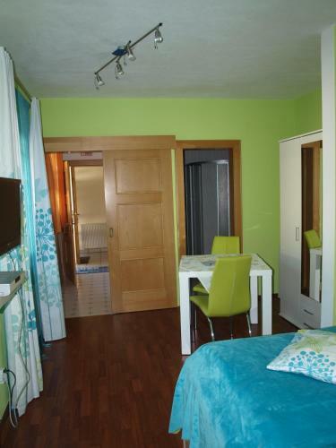 Hostal Ruhe Am See