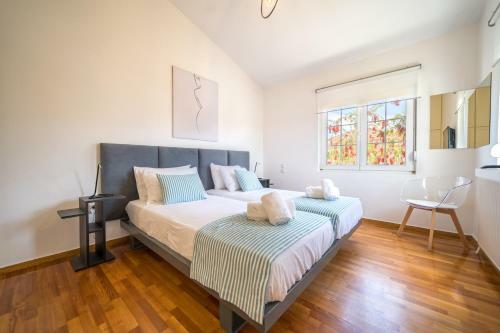 Seaview Garden Villa - Heated Pool