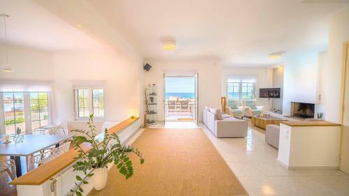 Seaview Garden Villa - Heated Pool