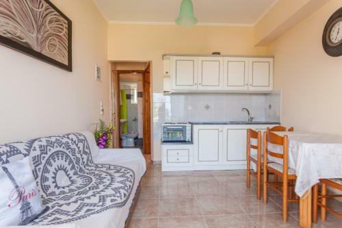 Christine Seaside Apartments In Chania