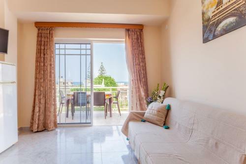 Christine Seaside Apartments In Chania