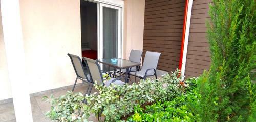Soso Studios & Apartments