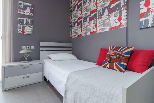 Modern & Stylish Apartment