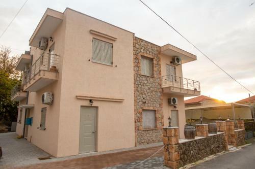 Hostal Tasos Rooms