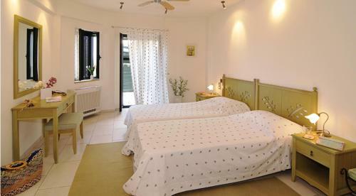 Kalogria Villas
