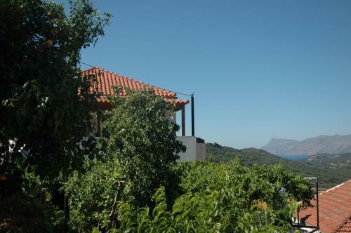 K N A Traditional Cottage