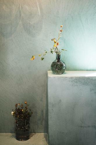 Zen Minimal Luxury Housing Tyros