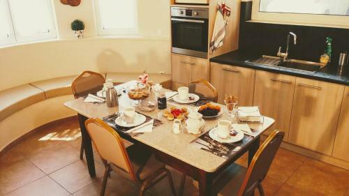 Metropolitan Home-ideal Location Near The Beach