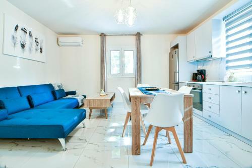 Koukounari Luxury Apartments