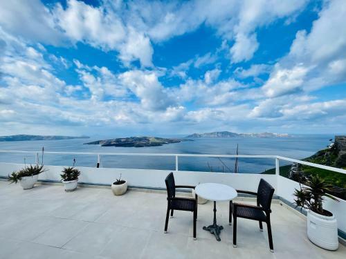 Hotel Loucas Caldera View