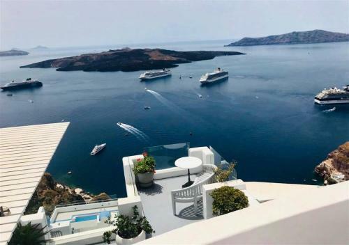 Hotel Loucas Caldera View