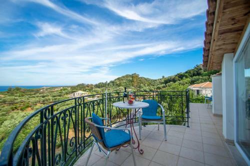 Verano Sea View Apartments