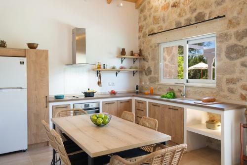 Pnoes Villas-panthea