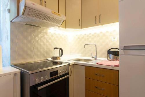 Thanos Renovated Cottage In Paxos, Lychnatika