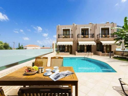 Apartment In Holiday Complex In Vlichada With Parking Space