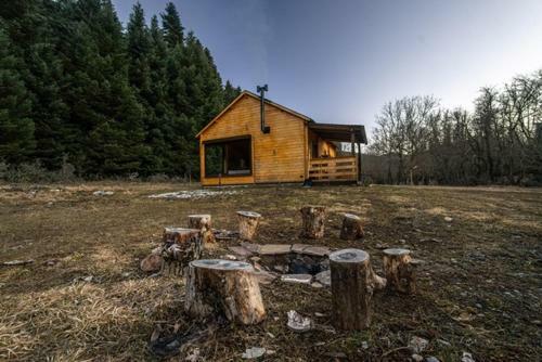 Wood Cabin By The River - For Nature Lovers